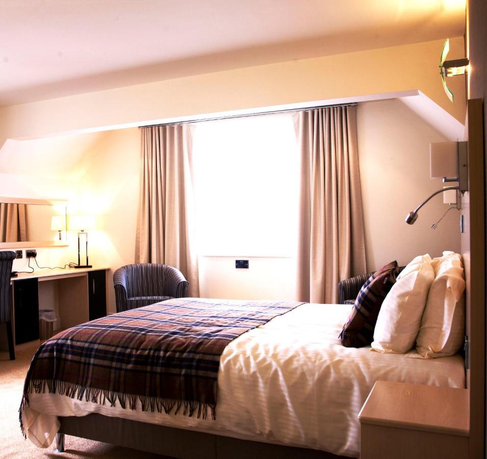 The Craven Heifer Inn Kelbrook Room photo