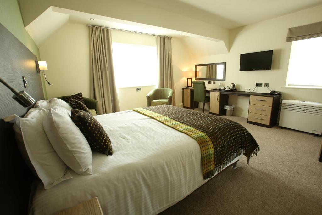 The Craven Heifer Inn Kelbrook Room photo